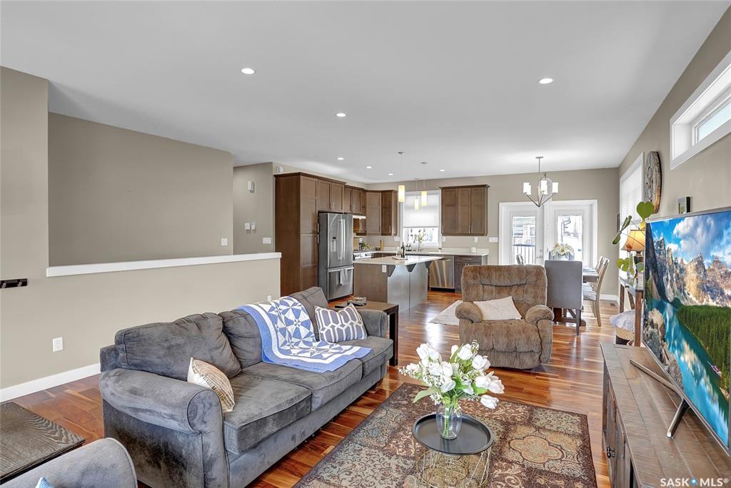 Fifth View of 127 Hodges Crescent, VLA/Sunningdale, Moose Jaw, Saskatchewan, S6J 0B1