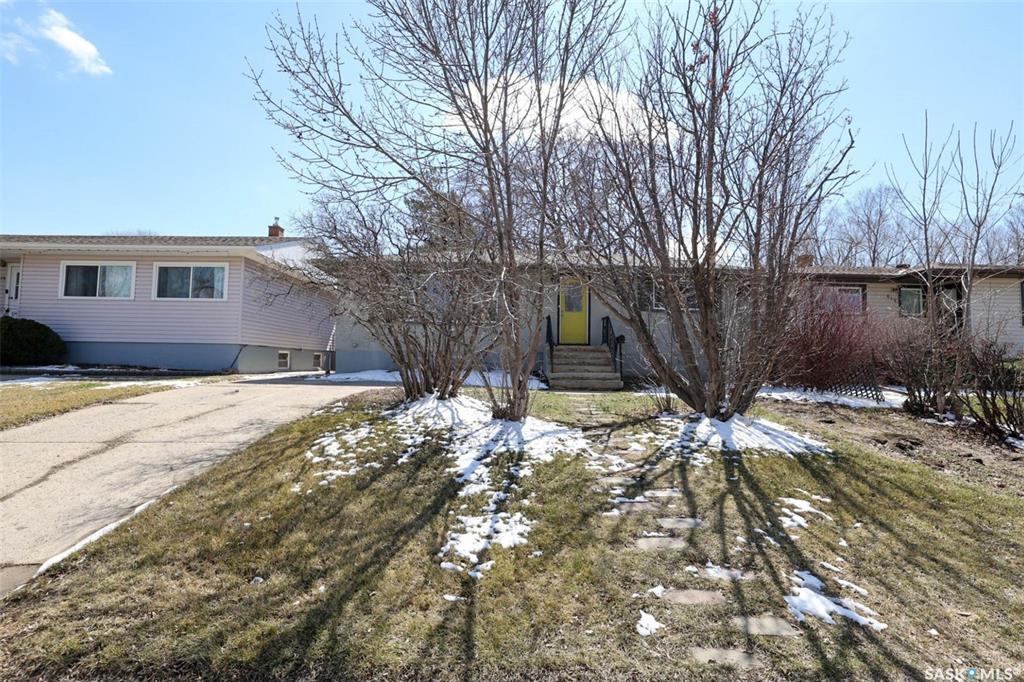 Third View of 617 Mullin Avenue E, Arnhem Place, Regina, Saskatchewan, S4N 1E1