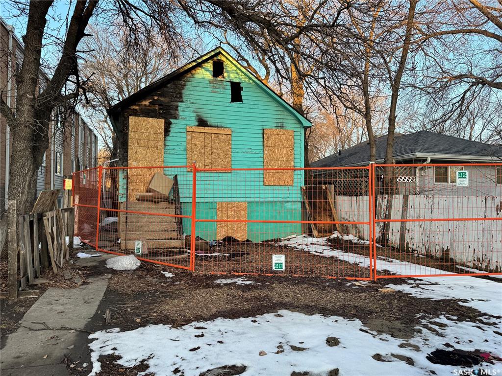 Third View of 120 T Avenue S, Pleasant Hill, Saskatoon, Saskatchewan, S7M 3A8