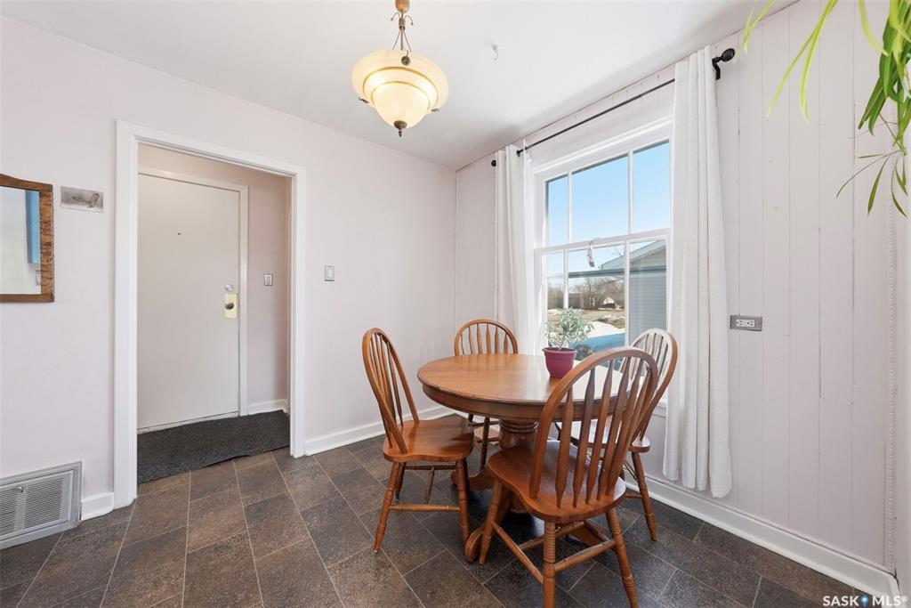 Third View of 1951 15th Street W, Westview PA, Prince Albert, Saskatchewan, S6V 3V1