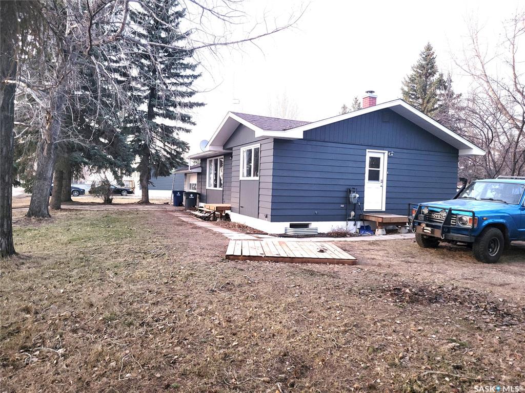 Second View of 500 Broad Street, Cut Knife, Saskatchewan, S0M 0N0