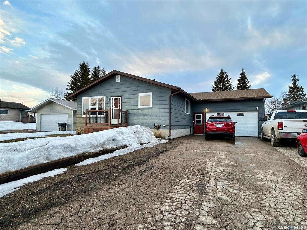 Third View of 404 5th Street N, Nipawin, Saskatchewan, S0E 1E0