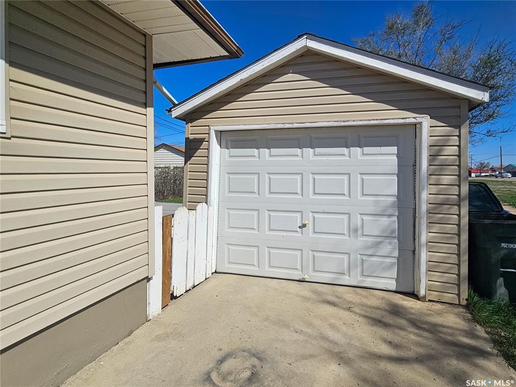 Fourth View of 207 7th Avenue W, Rosetown, Saskatchewan, S0L 2V0