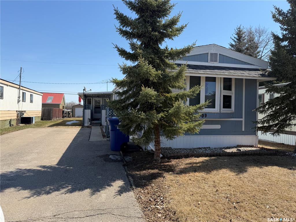 609 Memorial Drive, SK034730, Saskatchewan,