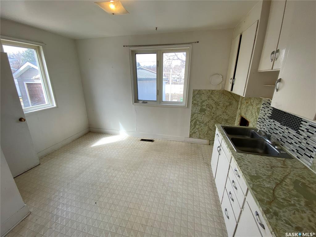 Third View of 52 Macfarline Avenue, Central YO, Yorkton, Saskatchewan, S3N 2C6