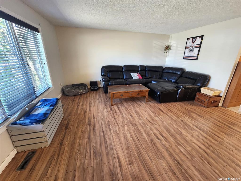 Fourth View of 1330 8th Street, City Center, Estevan, Saskatchewan, S4A 1H6