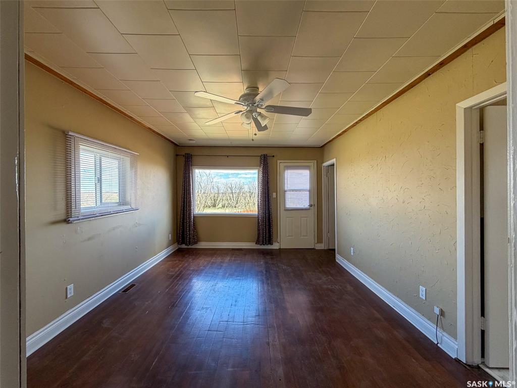 Fifth View of 225 1st Avenue W, Frontier, Saskatchewan, S0N 0W0
