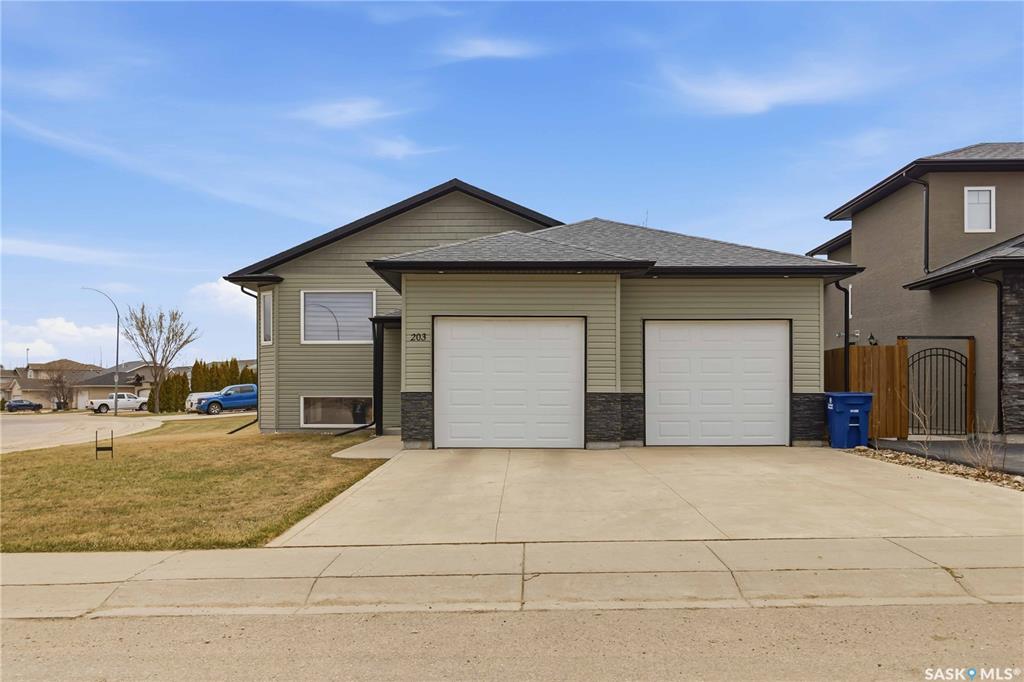 203 Kinloch Crescent, SK034802, Saskatchewan,