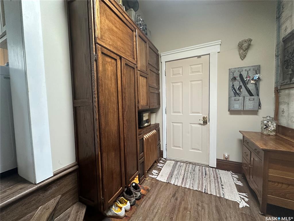 Fourth View of 503 Bison Avenue, Weyburn, Saskatchewan, S4H 0J6