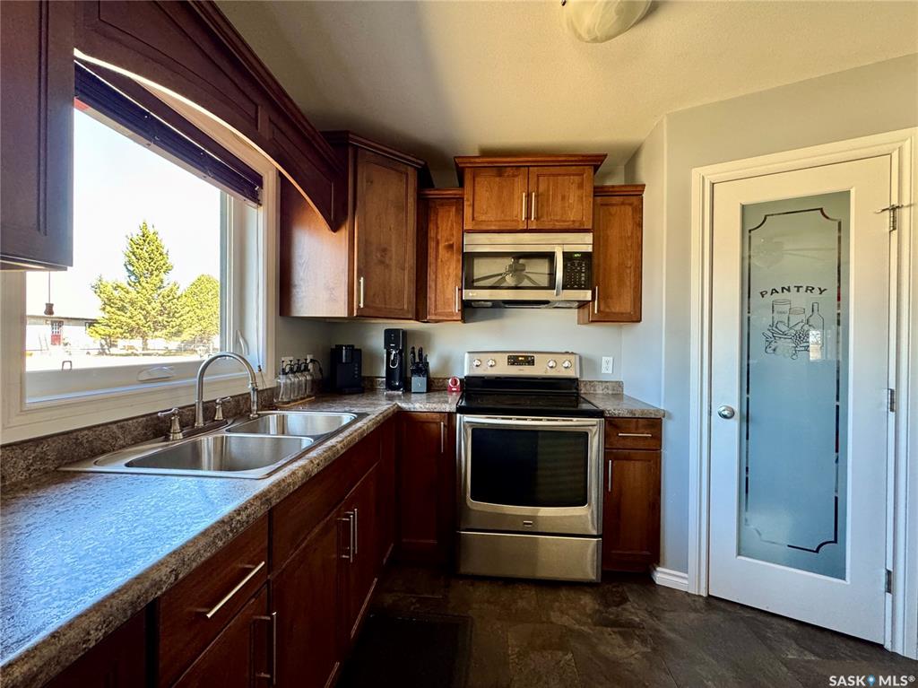 Third View of 320 3rd Street, Bredenbury, Saskatchewan, S0A 0H0