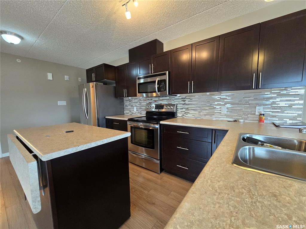 Fourth View of 505 Bannerman Street #208, Weyburn, Saskatchewan, S4H 1V5