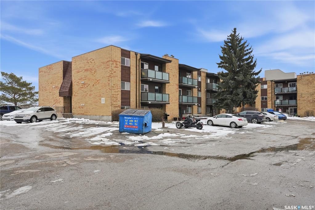 Second View of 419 Tait Court #307, Wildwood, Saskatoon, Saskatchewan, S7H 5L3