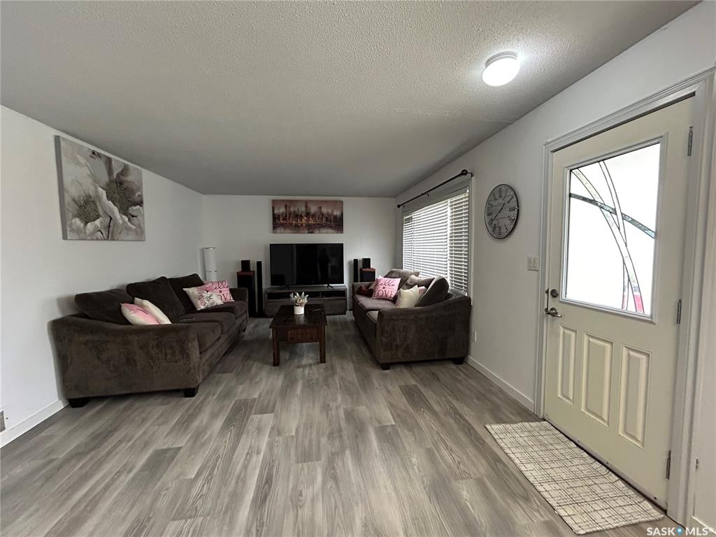 Third View of 2007 Mayfair Bay, Pleasantdale, Estevan, Saskatchewan, S4A 1X7