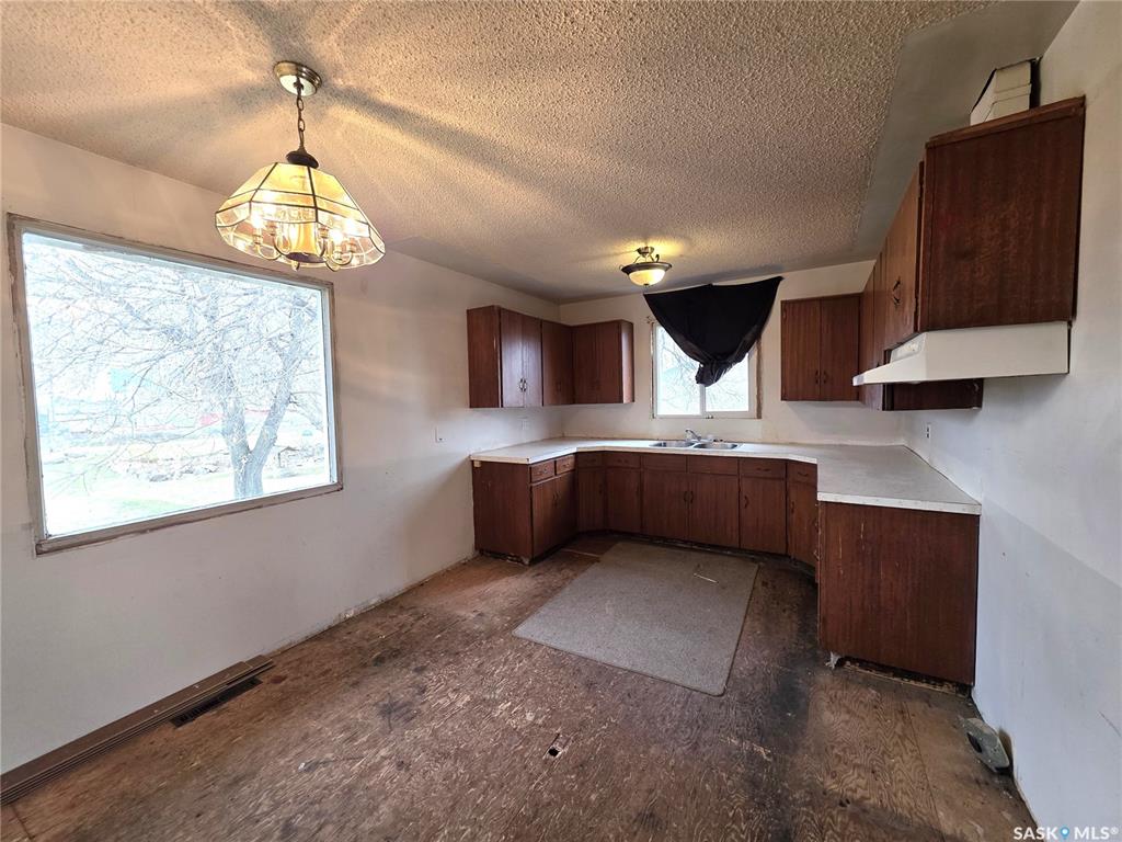 Fifth View of 314 2nd Avenue, Young, Saskatchewan, S0K 4Y0