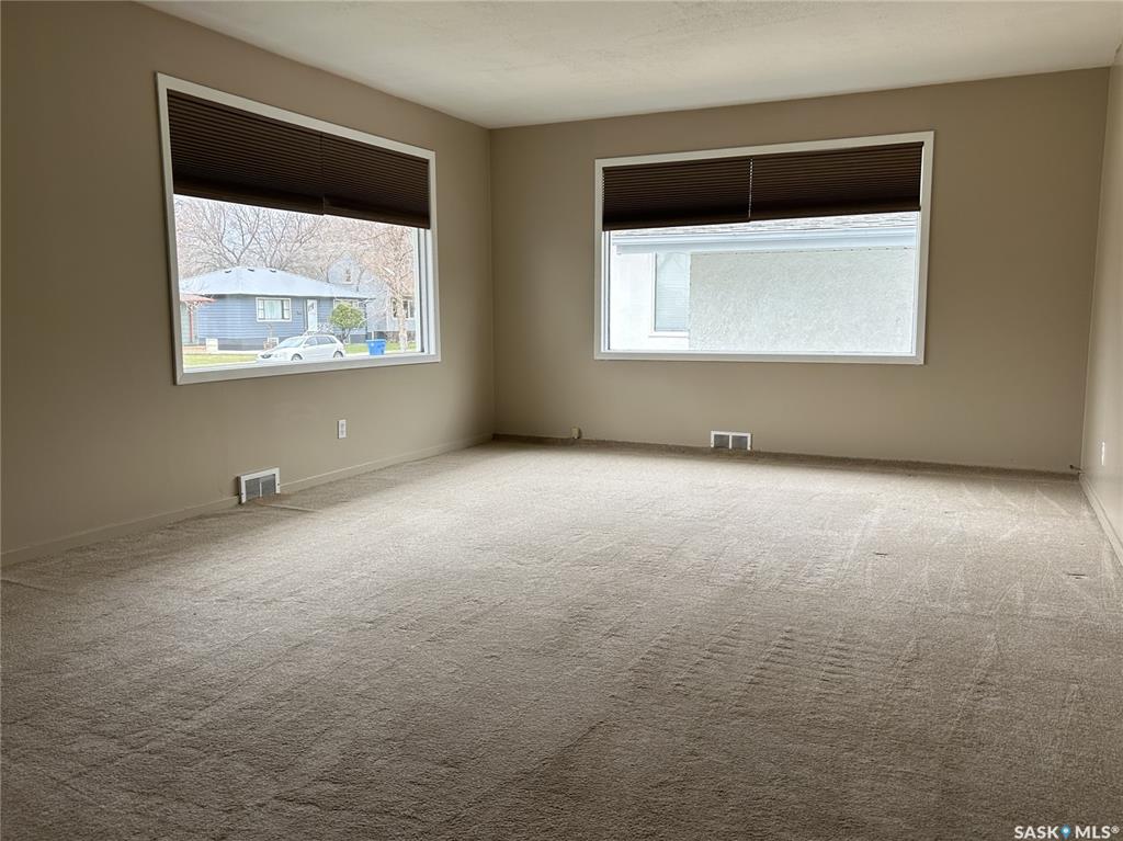 Second View of 1809 2nd Street, Westview EV, Estevan, Saskatchewan, S4A 0N4