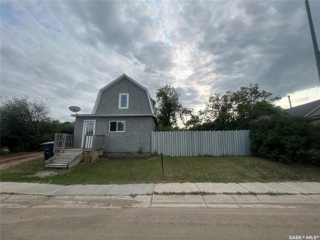 Main View of 141 Pacific Avenue, Kerrobert, Saskatchewan, S0L 1R0