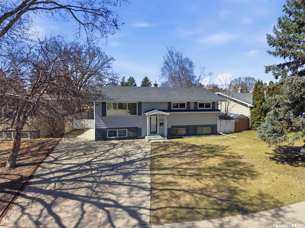 Fourth View of 1310 East Centre, Eastview SA, Saskatoon, Saskatchewan, S7J 3A9