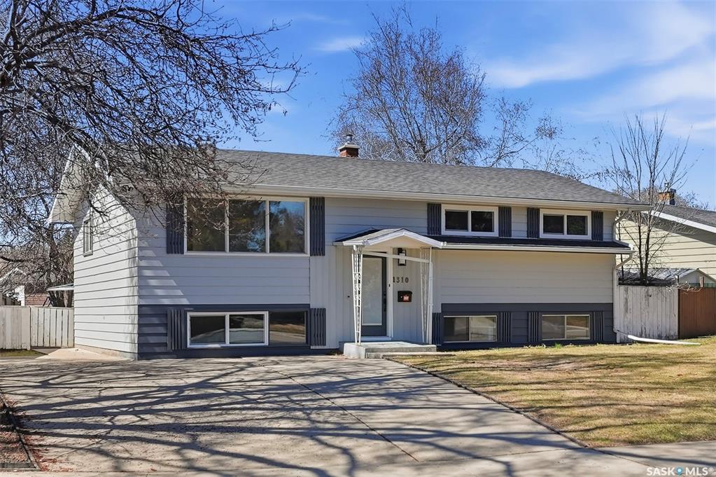 Fifth View of 1310 East Centre, Eastview SA, Saskatoon, Saskatchewan, S7J 3A9