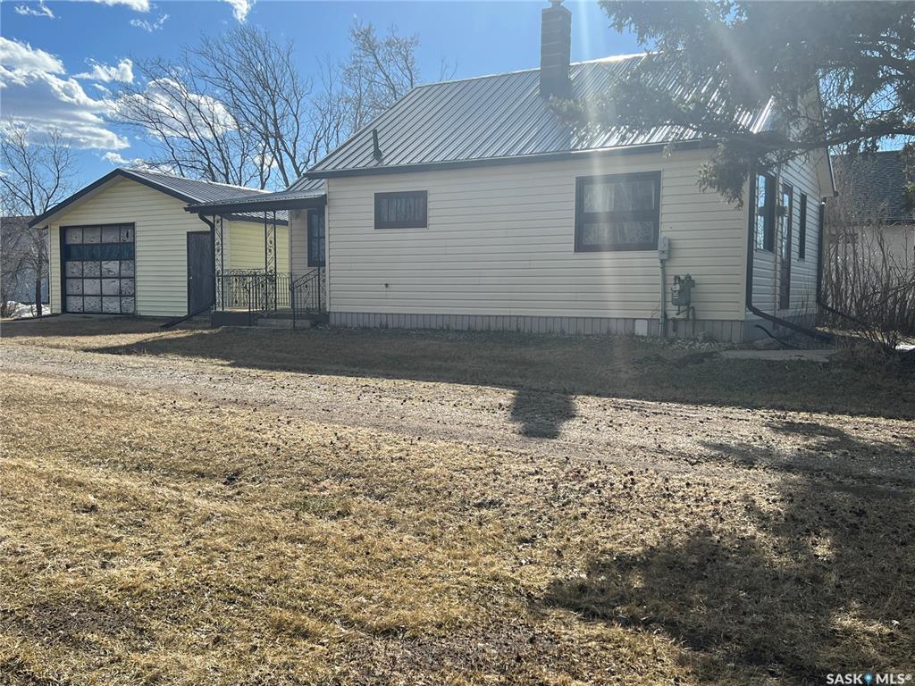Second View of 301 Gonczy Avenue, Esterhazy, Saskatchewan, S0A 0X0