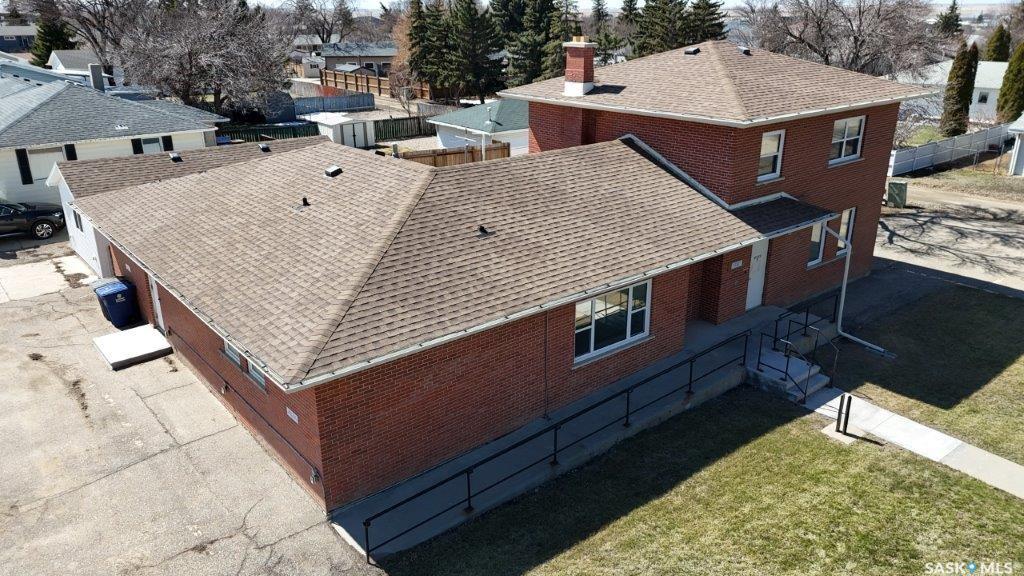 Second View of 300 302 8th Avenue W, Kindersley, Saskatchewan, S0L 1S0