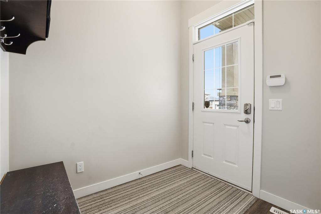 Third View of 8806 Barootes Way, Edgewater, Regina, Saskatchewan, S4Y 0C3