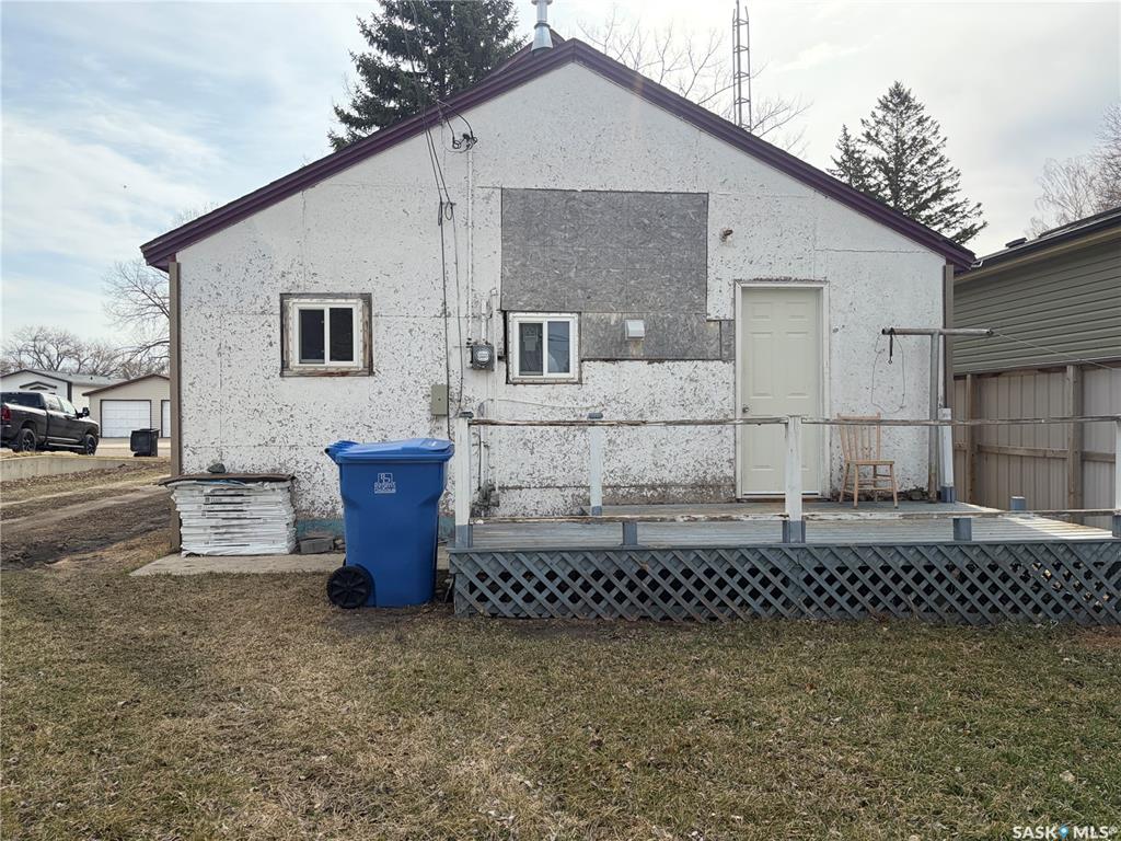 Fifth View of 306 1st Street W, Carnduff, Saskatchewan, S0C 0S0