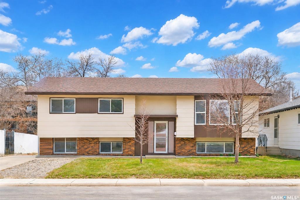 Second View of 118 Stone Terrace, Fairhaven, Saskatoon, Saskatchewan, S7M 4J5