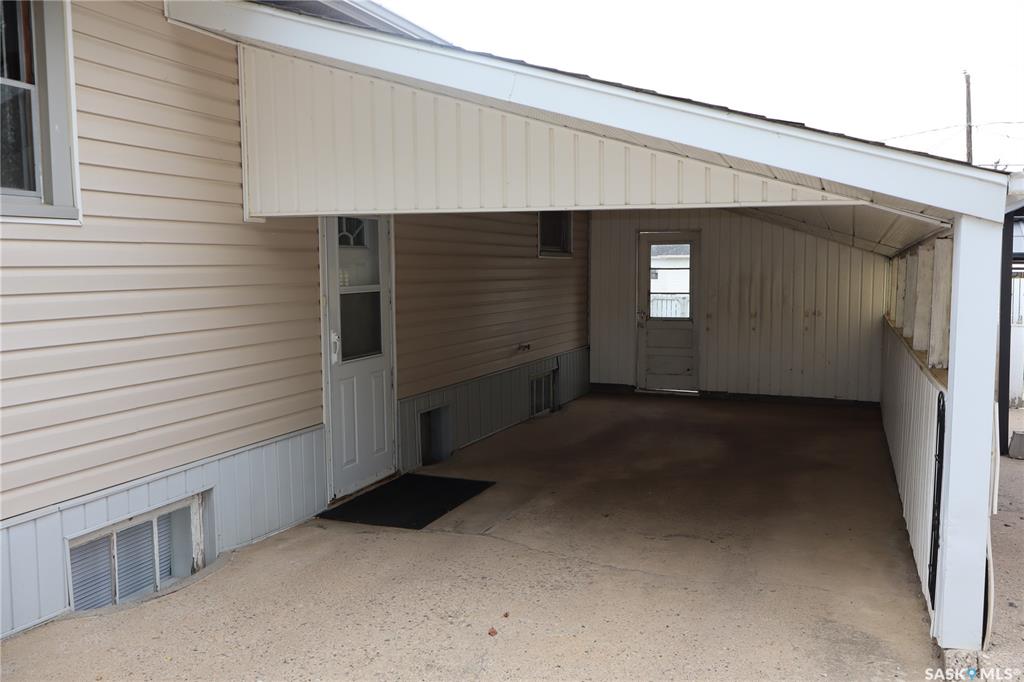Second View of 505 3rd Avenue E, Assiniboia, Saskatchewan, S0H 0B0