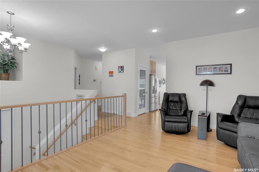 Fifth View of 924 Coppermine Way, Martensville, Saskatchewan, S0K 0A2