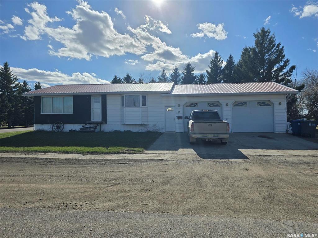 Second View of 50 2 Avenue E, Montmartre, Saskatchewan, S0G 3M0