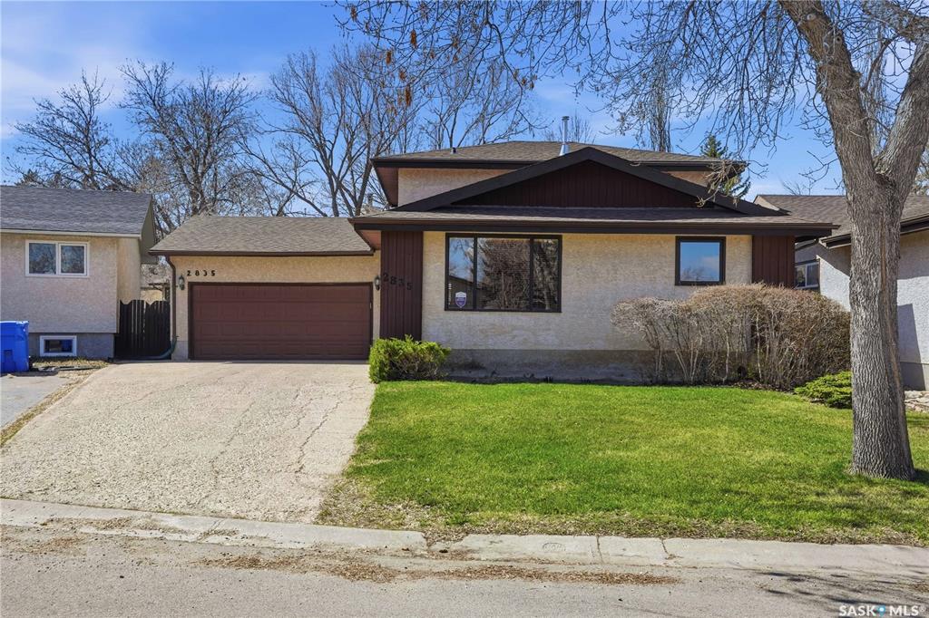 Second View of 2835 More Crescent E, Wood Meadows, Regina, Saskatchewan, S4V 0T4
