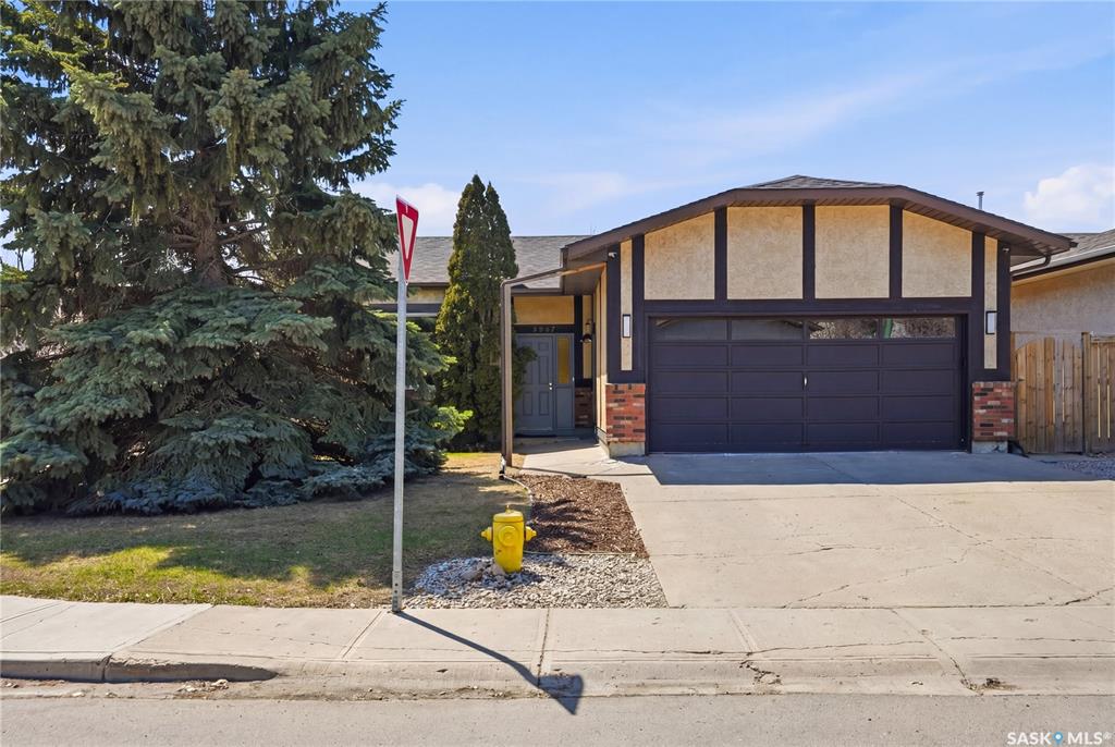 6547 Hird Crescent, SK035228, Saskatchewan,