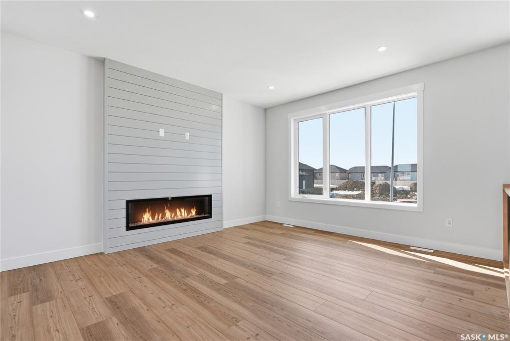 Fifth View of 816 Ballesteros Crescent, Warman, Saskatchewan, S0K 4S3