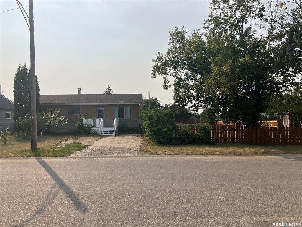 Second View of 110 4th Street N, Nipawin, Saskatchewan, S0E 1E0