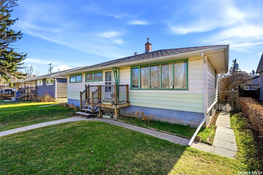 Second View of 2641 Park Street, Dominion Heights RG, Regina, Saskatchewan, S4N 2H3