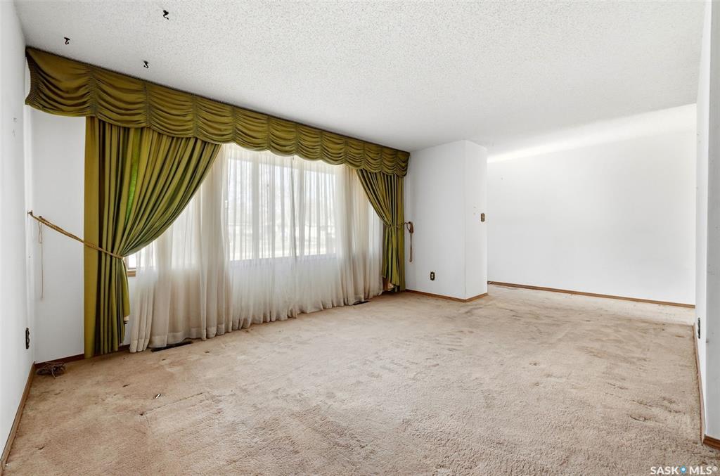 Fifth View of 2641 Park Street, Dominion Heights RG, Regina, Saskatchewan, S4N 2H3