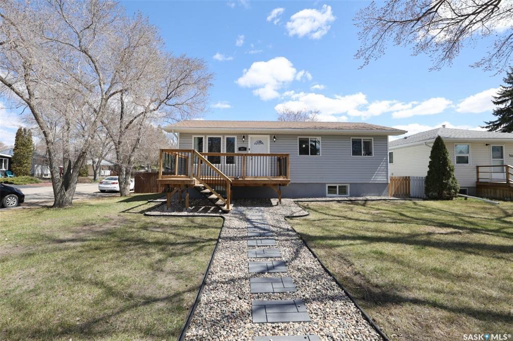 301 Robinson Street, SK035252, Saskatchewan,