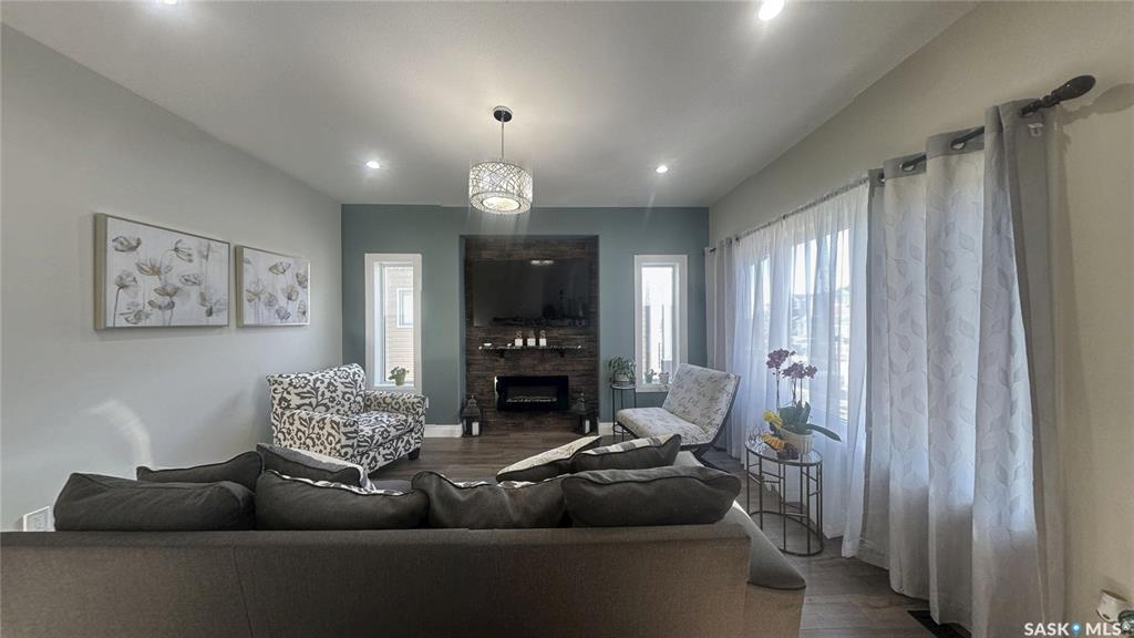 Fifth View of 2031 Kensington Road, Kensington, Saskatoon, Saskatchewan, S7L 6P5