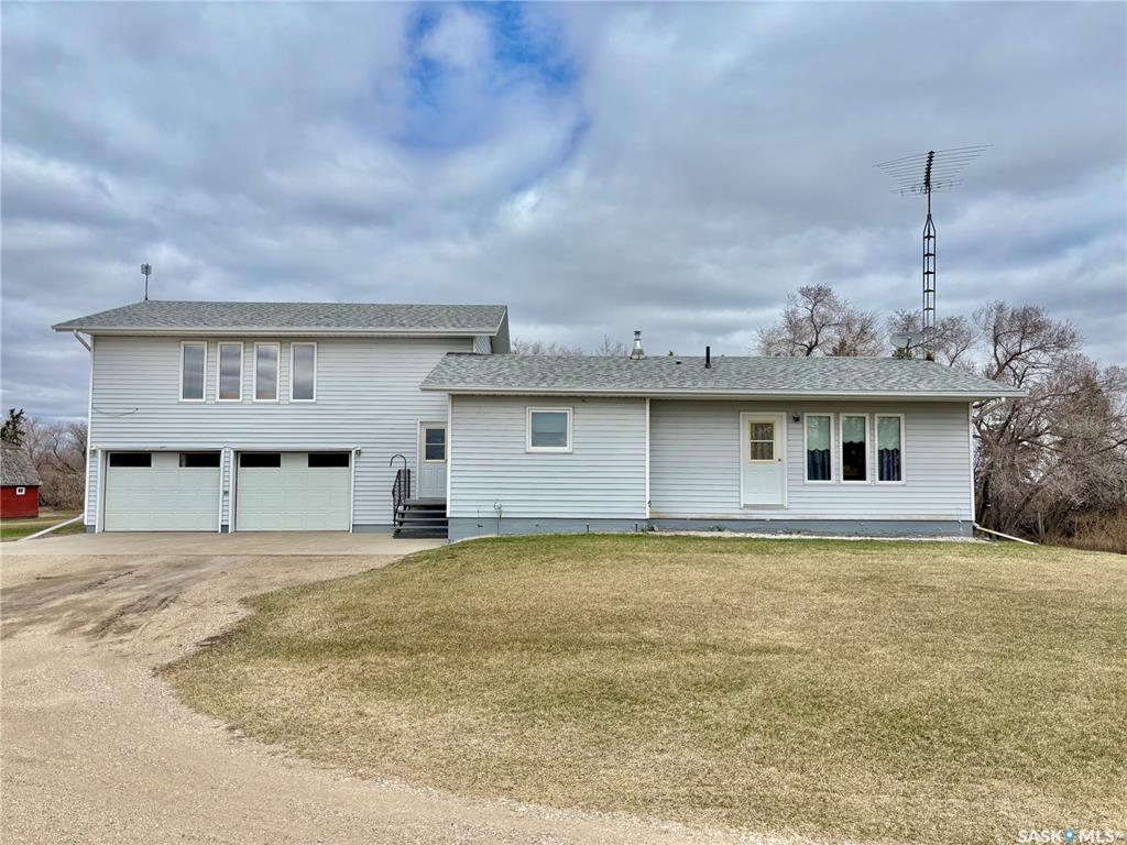 Fourth View of Wirth Acreage, Mcleod Rm No. 185, Saskatchewan, S0A 2T0