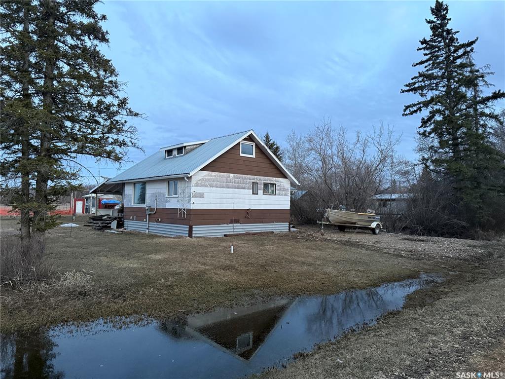 Second View of 731 W 1st Street, Weekes, Saskatchewan, S0E 1V0