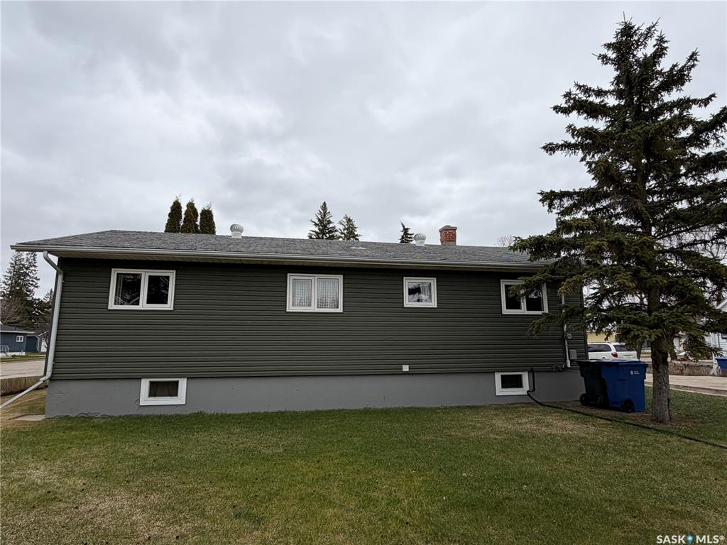 Fourth View of 11 Rhodes Street, Redvers, Saskatchewan, S0C 2H0