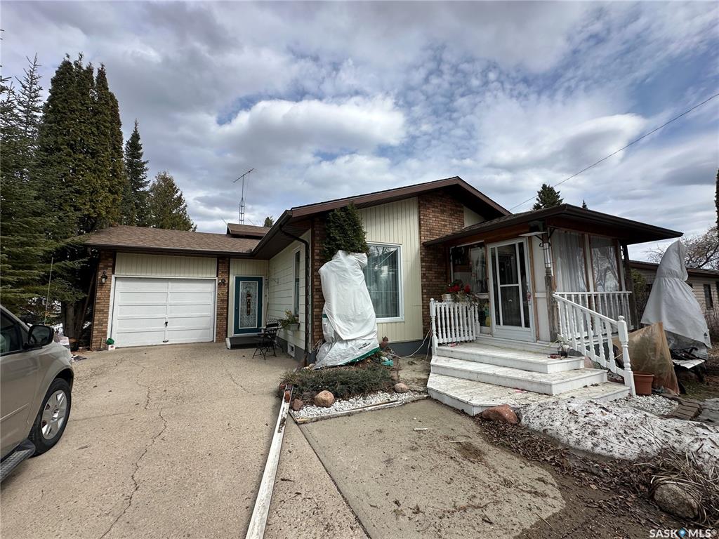 32 4th Street Se, SK035353, Saskatchewan,