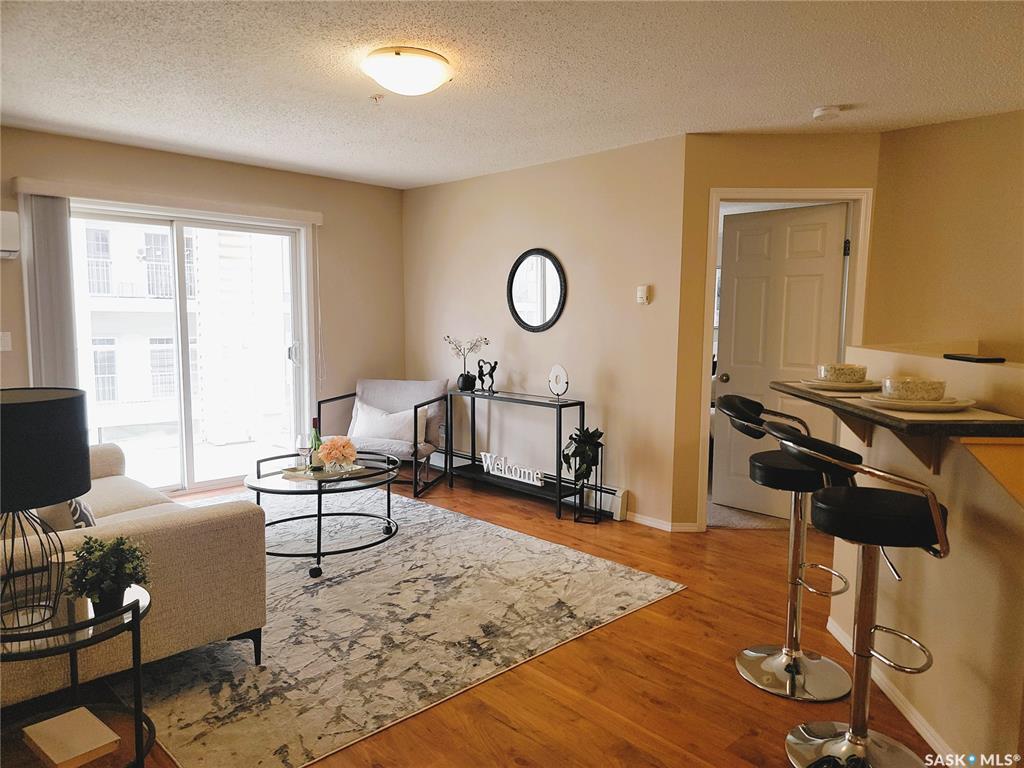 Fourth View of 303 Lowe Road #204, University Heights, Saskatoon, Saskatchewan, S7S 1P2