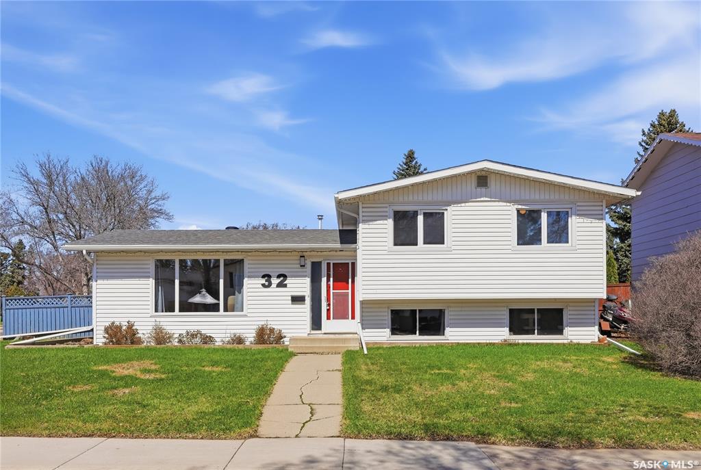 32 Richmond Crescent, SK035375, Saskatchewan,