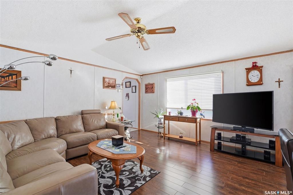 Fifth View of 200 Cypress Way, Sunset Estates, Blucher Rm No. 343, Saskatchewan, S7B 0A4