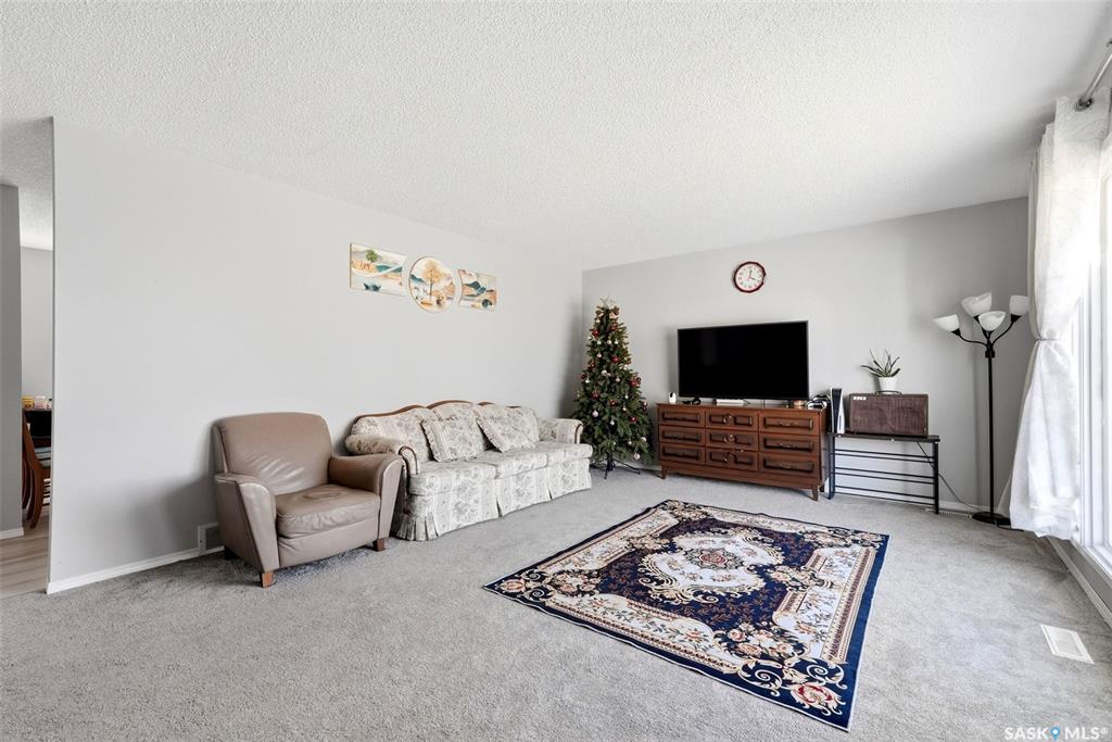 Fifth View of 158 Trifunov Crescent, Argyle Park, Regina, Saskatchewan, S4R 7C9