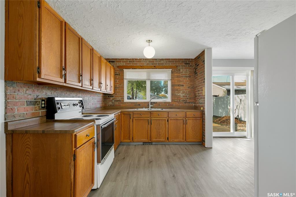 Fifth View of 182 Hamilton Street N, Cityview, Regina, Saskatchewan, S4R 2Y7