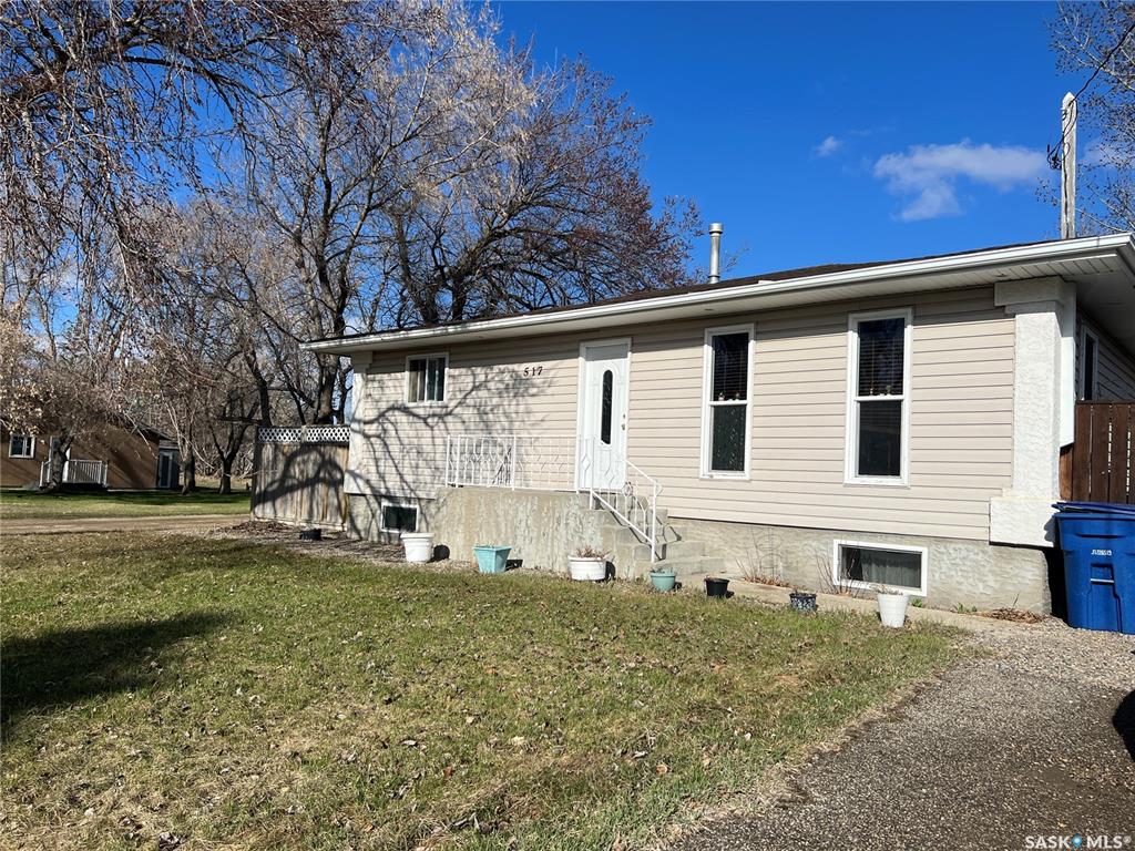Third View of 517 Lake Street, Esterhazy, Saskatchewan, S0A 0X0