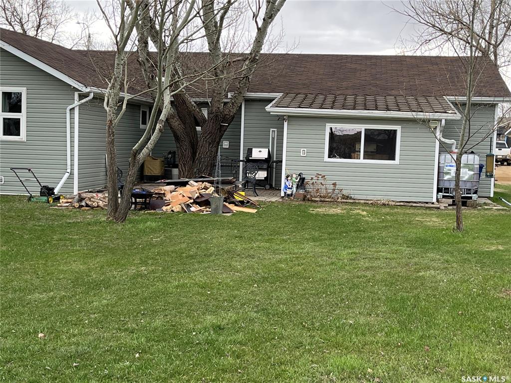 Fourth View of 9 2nd Street E, Willow Bunch, Saskatchewan, S0H 4K0
