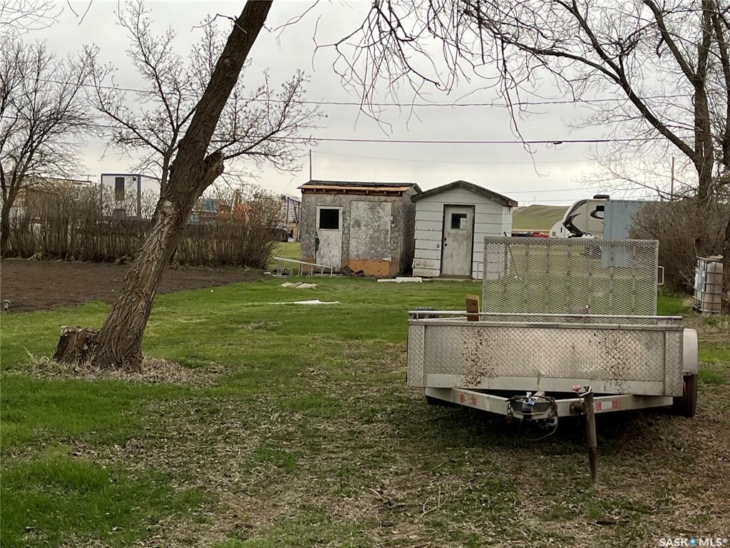 Fifth View of 9 2nd Street E, Willow Bunch, Saskatchewan, S0H 4K0